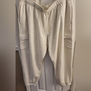 Nike 2X Women's Heather Gray Cargo Sweatpants